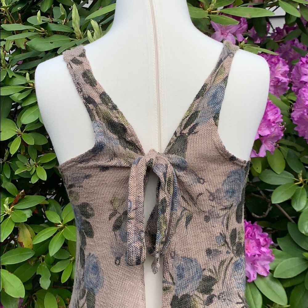 C RUSSE | Open Back Tank - Picture 7 of 9